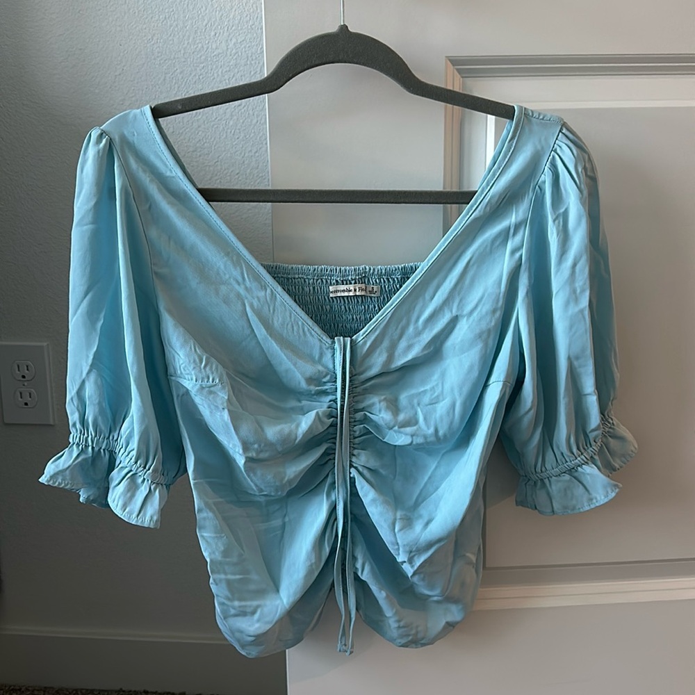 BABY BLUE ABERCROMBIE TOP